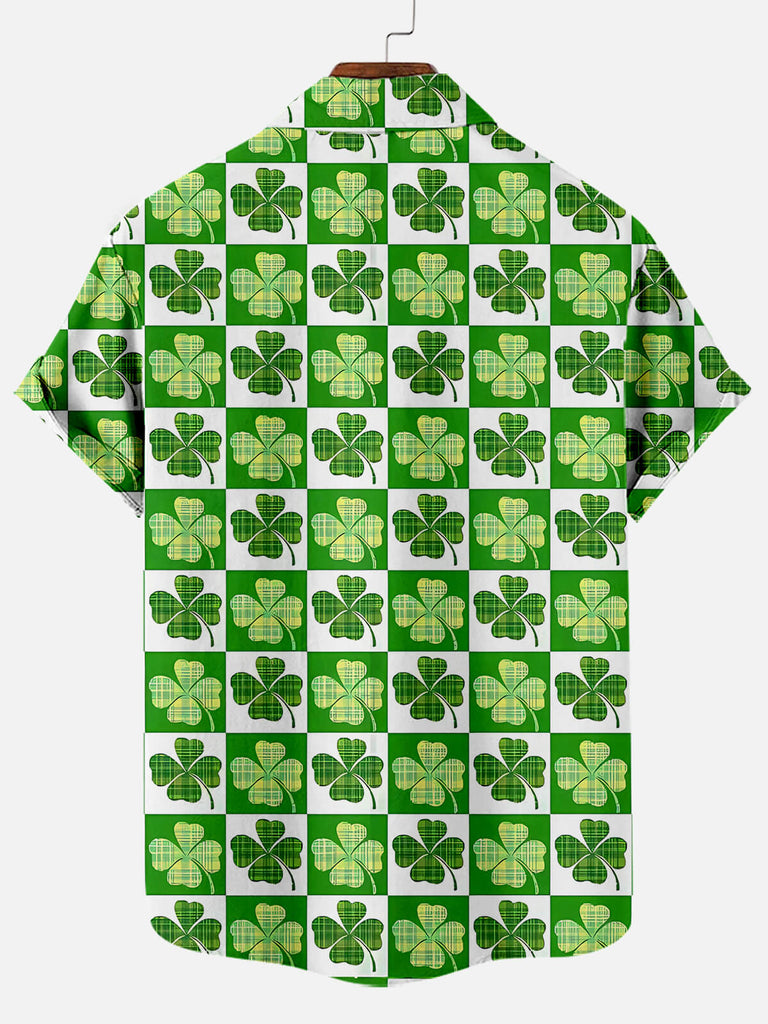 Men's St. Patrick's Checkered Clovers Short Sleeve ShirtMens short sleeve shirts Big and tall Mens shirts Short sleeve shirts for men Mens 4xl shirts Casual short sleeve shirts