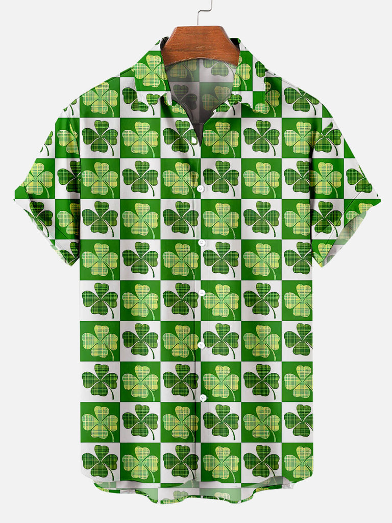 Men's St. Patrick's Checkered Clovers Short Sleeve ShirtMens short sleeve shirts Big and tall Mens shirts Short sleeve shirts for men Mens 4xl shirts Casual short sleeve shirts