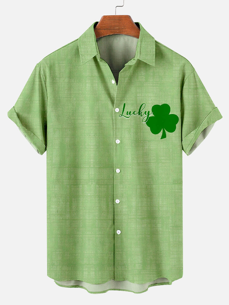 Men's St. Patrick's Lucky Clover Graphic Short Sleeve ShirtMens short sleeve shirts Big and tall Mens shirts Short sleeve shirts for men Mens 4xl shirts Casual short sleeve shirts