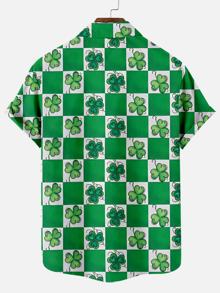 Men's St. Patrick's Checkered Hand-drawn Clovers Short Sleeve ShirtMens short sleeve shirts Big and tall Mens shirts Short sleeve shirts for men Mens 4xl shirts Casual short sleeve shirts